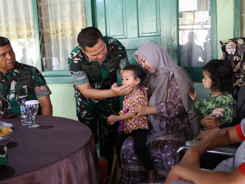 Pangdam XIX Tuanku Tambusai Beri Semangat Keluarga Prajurit Lewat Anjangsana HUT Ke-1
