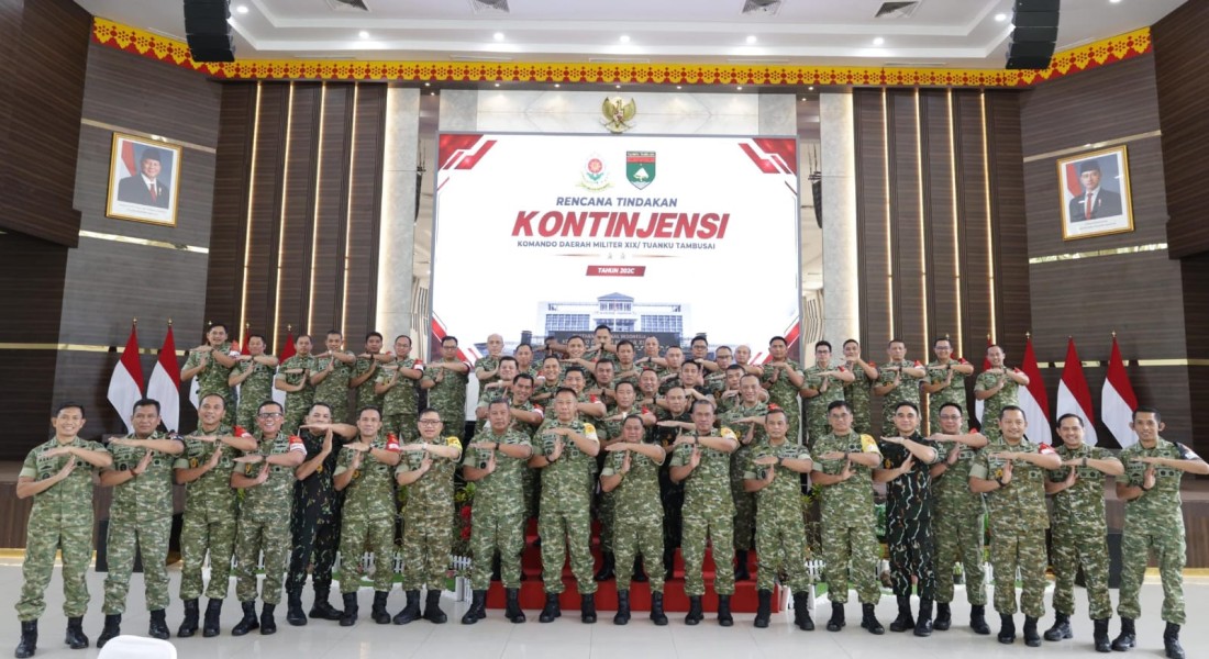 Kasdam Pimpin Paparan Rentinkon Kotama Ops TNI dalam Kunjungan Pasis Dikreg LV Sesko TNI ke Kodam XIX Tuanku Tambusai