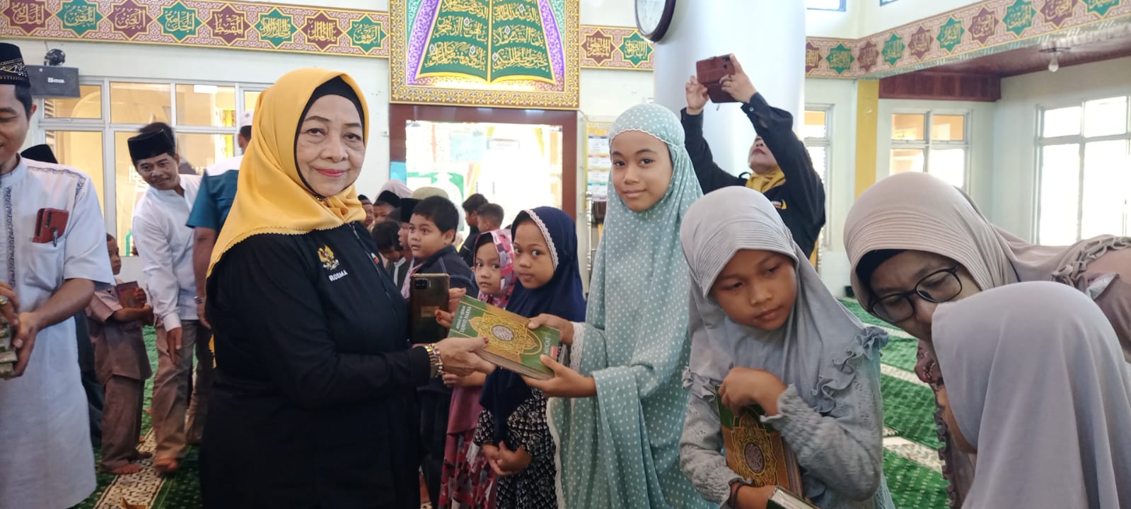 Forum Pekanbaru Kota Bertuah Kembali Bagikan Al Quran