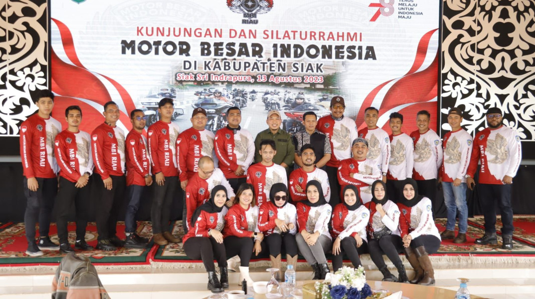 Androy ,Wakil Ketua DPRD Siak Bersama Wabup Siak Sambut Motor besar Indonesia Prov. Riau
