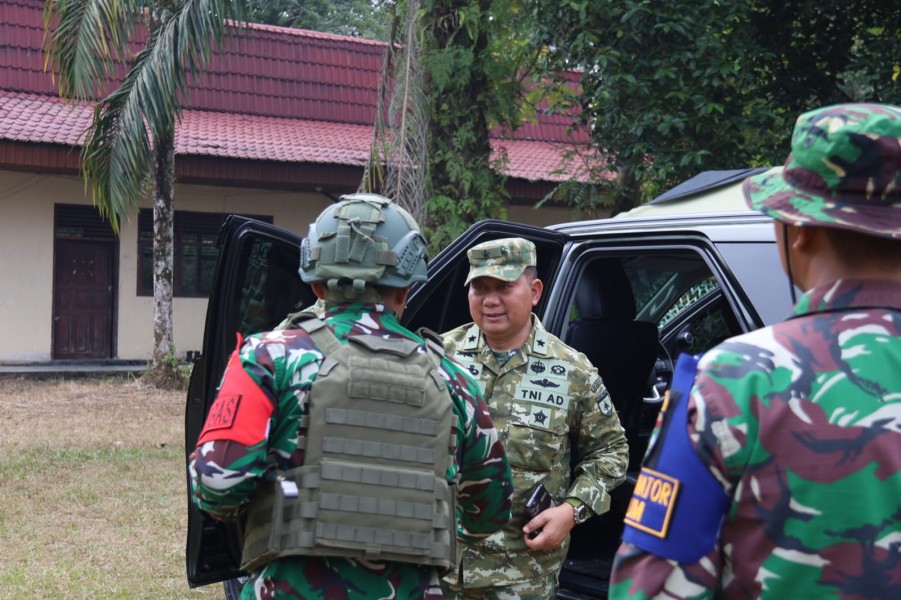 Tinjau Latihan Penyiapan Pratugas, Kasdam XIX/Tuanku Tambusai Pastikan Kesiapan Satuan