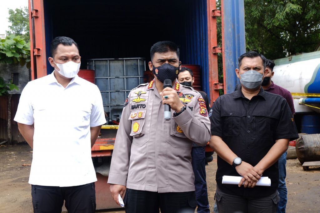 30.000 Liter Solar Oplosan Berhasil Disita Polda Riau di Pekanbaru