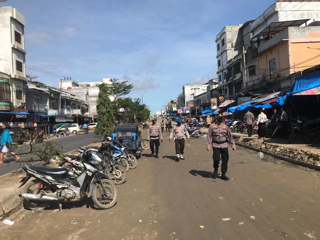 Cegah Tindak Kriminal, Polsek Bagan Sinembah Patroli Jalan Kaki