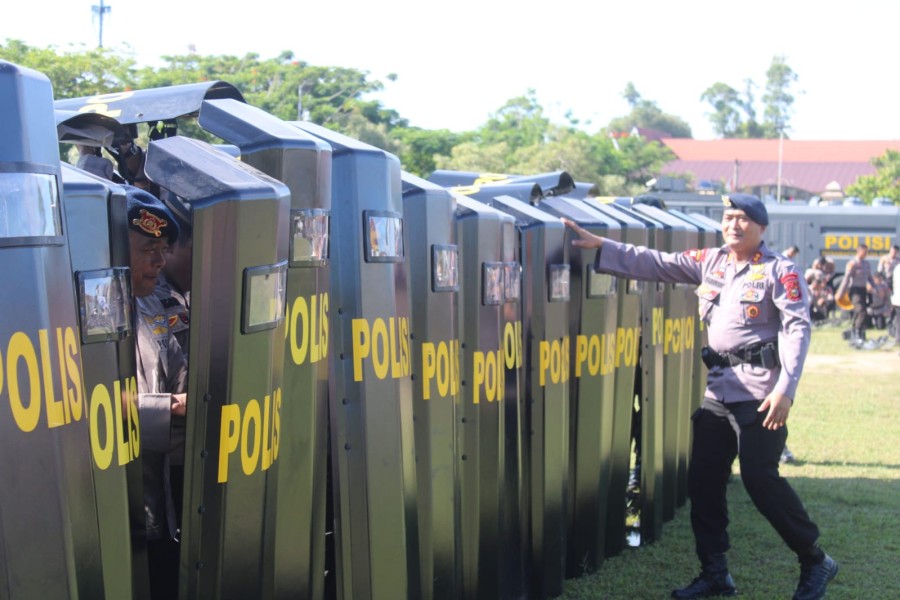 Jelang May day, Satuan Brimob Polda Riau Laksanakan Latihan Gabungan
