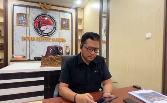 Pengedar Diduga Ekstasi Ditangkap di Pekanbaru, 122 Pil Disita dari Dua Lokasi