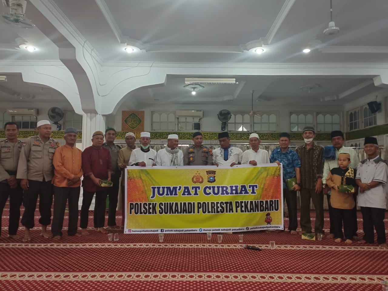 Kapolsek Sukajadi Gelar Jumat Curhat Bersama Masyarakat