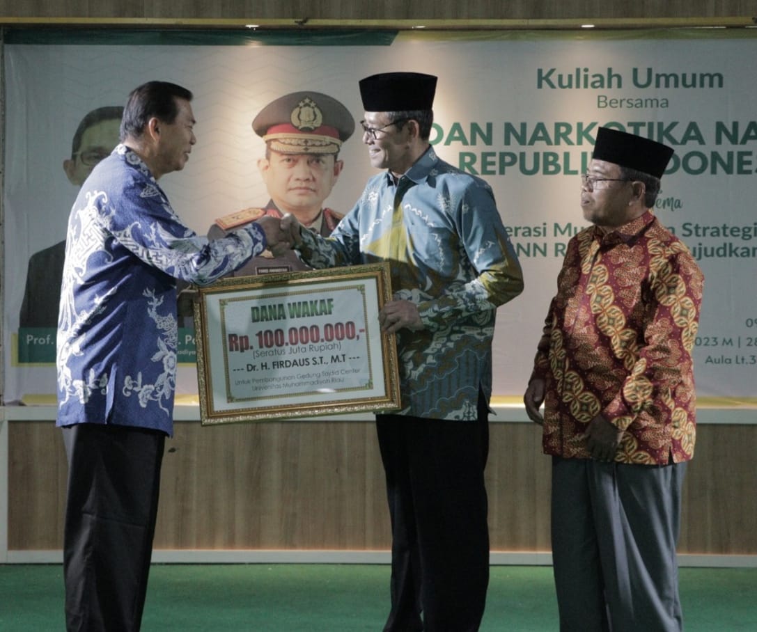 PP Muhammadiyah Terima Wakaf Mantan Walikota Pekanbaru, Diperuntukkan Bangun Gedung Tajdid Center