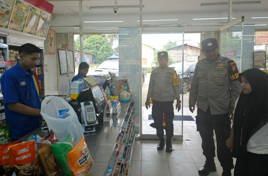 “Polsek Bandar Sei Kijang Laksanakan Patroli di Tempat Berdagang”