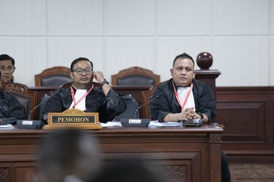 Punya Bukti Kuat, Lawyer Paslon 01 Minta Paslon 05 di Diskualifikasi Dalam Sidang MK