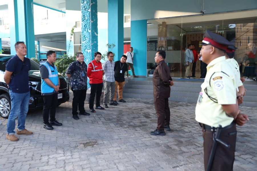 Manajemen PLN UID Riau-Kepri Giatkan _Safety Walk_ di PLN UP3 Tanjung Pinang