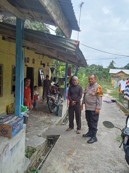 Bhabinkamtibmas Desa Simpang Beringin Himbau Warga Jaga Keamanan dan Waspada Hoax