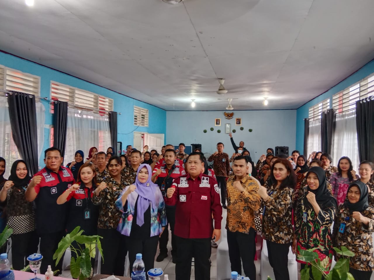 Kepala Divisi Permasyarakatan Dihadan ASN Lapas Perempuan Pekanbaru : 