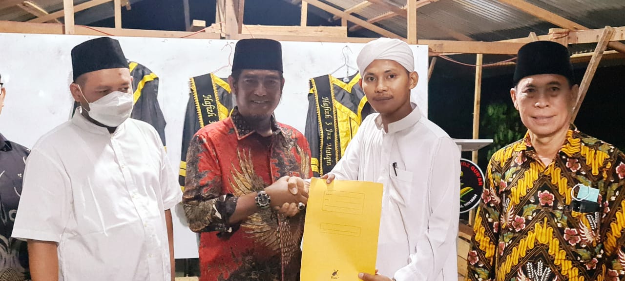 Waketum DPP PW MOI Yang Juga Ketua PWNU Provinsi Riau Rusli Ahmad Bantu Biaya Pelepasan Lahan Pondok Tahfidz Al Quran
