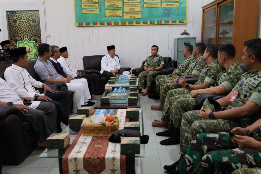 TNI Hadir untuk Semua, Anjangsana HUT ke-81 TNI Perkuat Persatuan Lintas Agama dan Adat di Riau