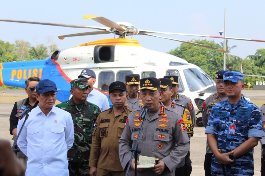 Danrem 031/WB Dampingi Kapolri Pantau Langsung Titik Rawan Kebakaran
