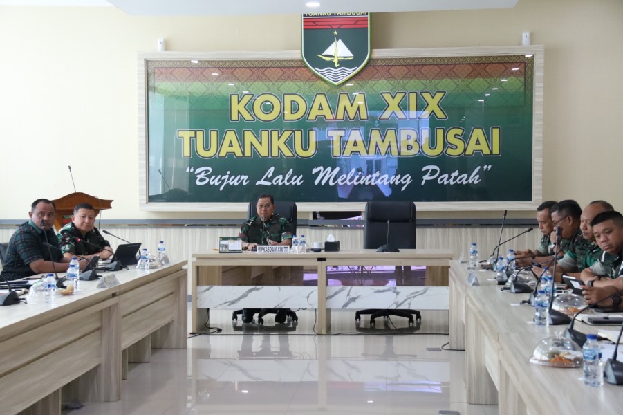 Kasdam XIX/Tuanku Tambusai Pimpin Rapat Kesiapan Peresmian Kodam XXV/SMR, Tekankan Tidak Ada Kendala Saat Alih Kodal