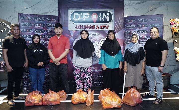 Rayakan Anniversary 4 Years, D' POIN Bagikan Sembako untuk Warga Sekitar