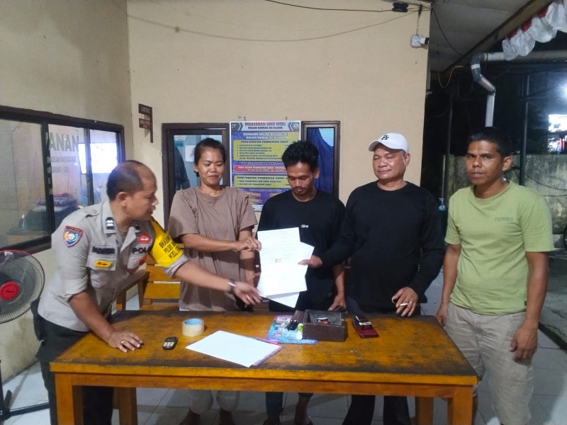 Bhabinkamtibmas Polsek Bandar Sei Kijang Mediasi Perselisihan Warga, Kedua Belah Pihak Sepakat Damai