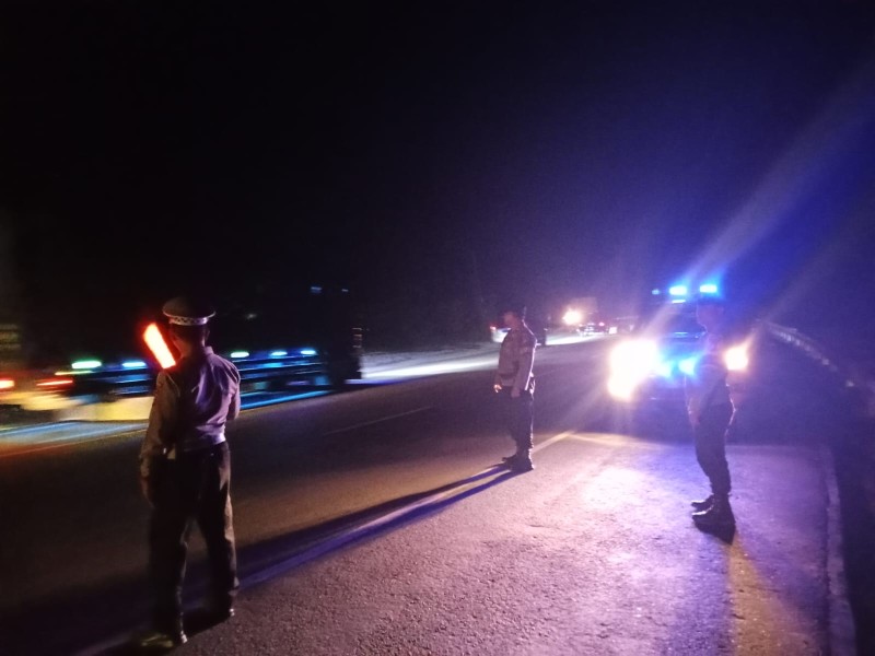 Polsek Bandar Sei Kijang Laksanakan Patroli Blue Light, Ciptakan Rasa Aman di Tengah Masyarakat