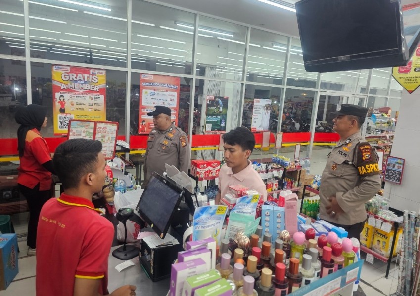 Patroli KRYD!!! Kembali Tingkatkan Kamtibmas, Polsek Bandar Sei Kijang Patroli Rutin di Pusat Ekonomi Warga