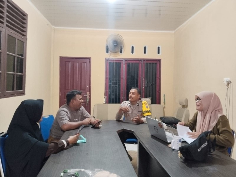 *Bhabinkamtibmas Desa Muda Setia Laksanakan Sambang dan Diskusi Kamtibmas*