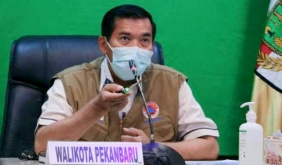 Terbitkan SK Percepatan Vaksin, Lansia Masuk Prioritas