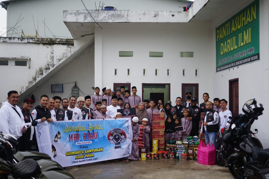 Komunitas Motor Besar Indonesia (MBI) Riau Gelar Bakti Sosial Di Bulan Ramadhan 1444 H