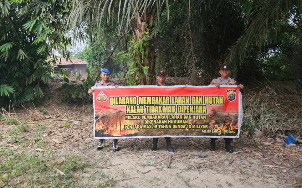 Patroli Karhutla! Kapolsek Bandar Sei Kijang Kembali Imbau Masyarakat Untuk Tidak Membakar Hutan