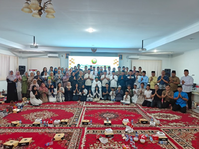 Ramadhan Penuh Kebersamaan, Danrem 031/WB Brigjen TNI Dr. Agustatius Sitepu, S.Sos.,M.Si.,M.Han Gelar Buka Puasa Bersama Prajurit dan Santuni Anak Yatim