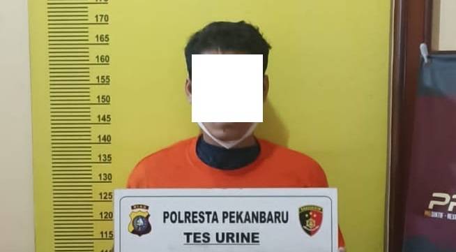 Resmob Jembalang Polresta Pekanbaru Berhasil Mengamankan Pelaku Curat, Setelah Aksinya Terekam CCTV