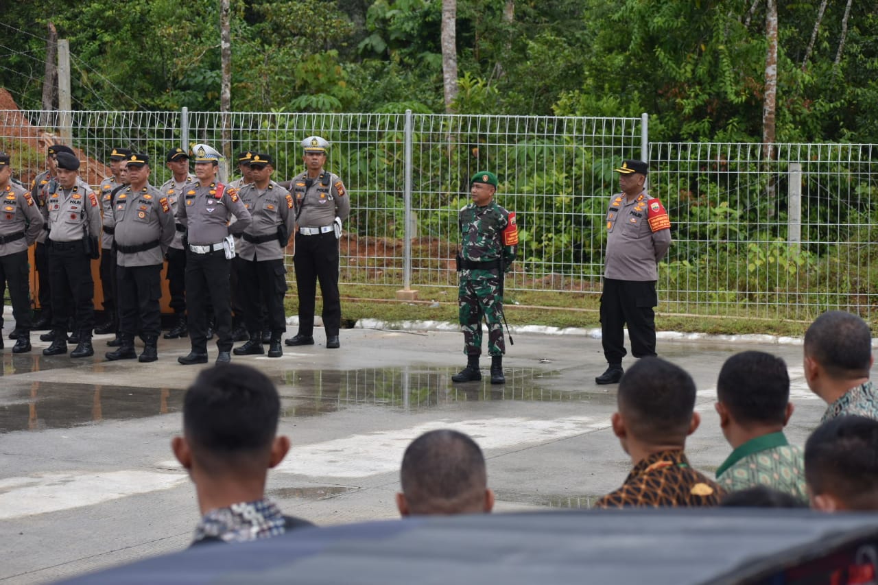 Kapolres Kampar Pimpin Apel Persiapan Pengamanan Kunjungan Presiden RI