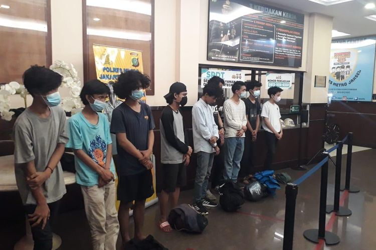 Polisi Amankan 9 Pemuda Saat Patroli Balap Liar di Cilandak, Salah Satu Mengetahui DPO