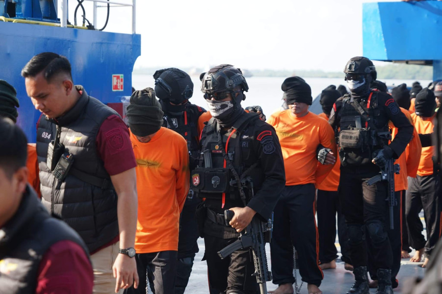 Langkah Tegas Kementerian Imigrasi dan Pemasyarakatan, 64 Orang Narapidana Risiko Tinggi di Pindahkan ke Nusakambangan