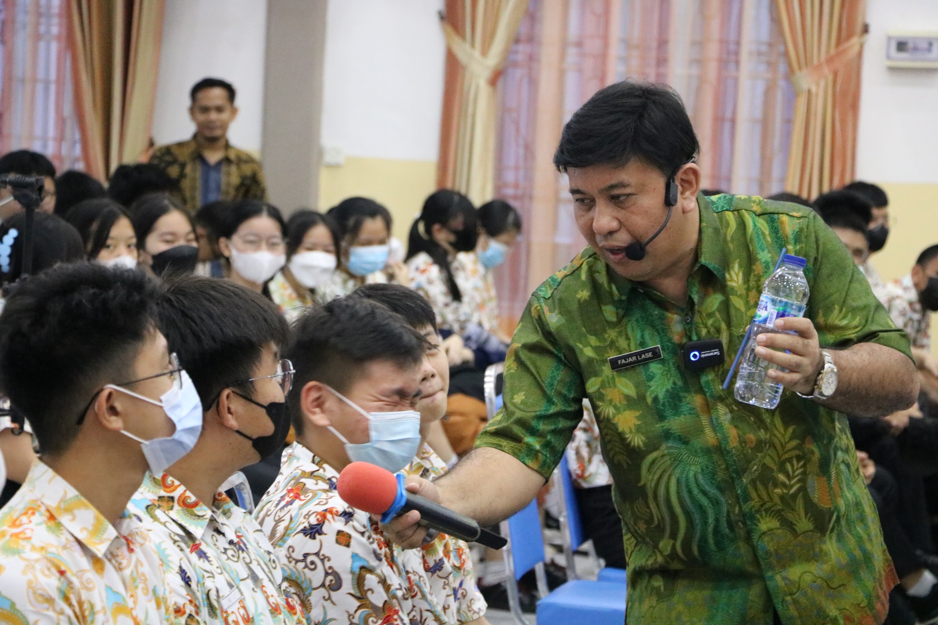 Fajar Lase Motivasi Pelajar Dan Mahasiswa Di Selatpanjang Untuk Jadi Pengusaha Sukses