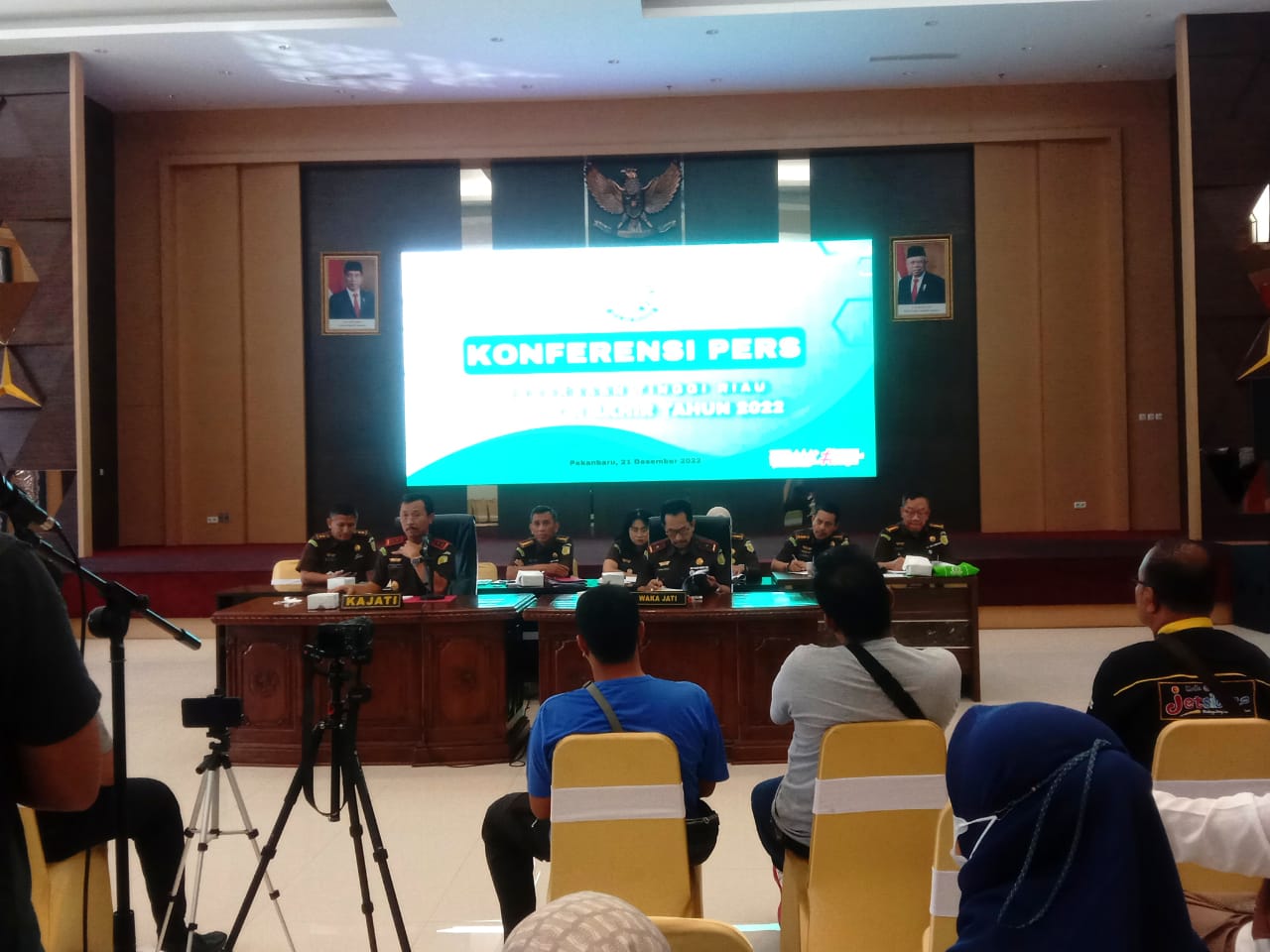 Dalam Rangka Refleksi Akhir Tahun 2022, Kejati Riau Adakan Konfrensi Pers