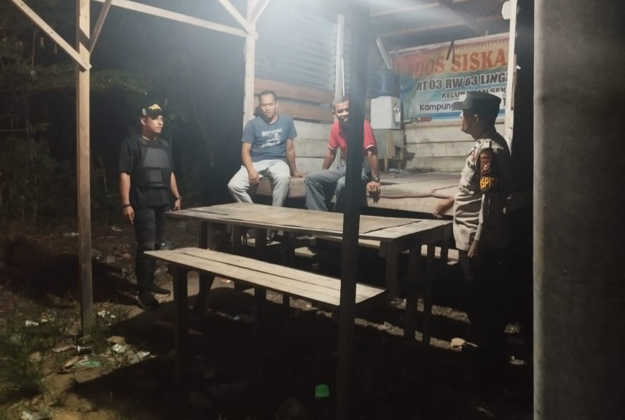 POLISI SAMBANG POS KAMLING, AJAK WARGA BANDAR SEI KIJANG TINGKATKAN KEWASPADAAN