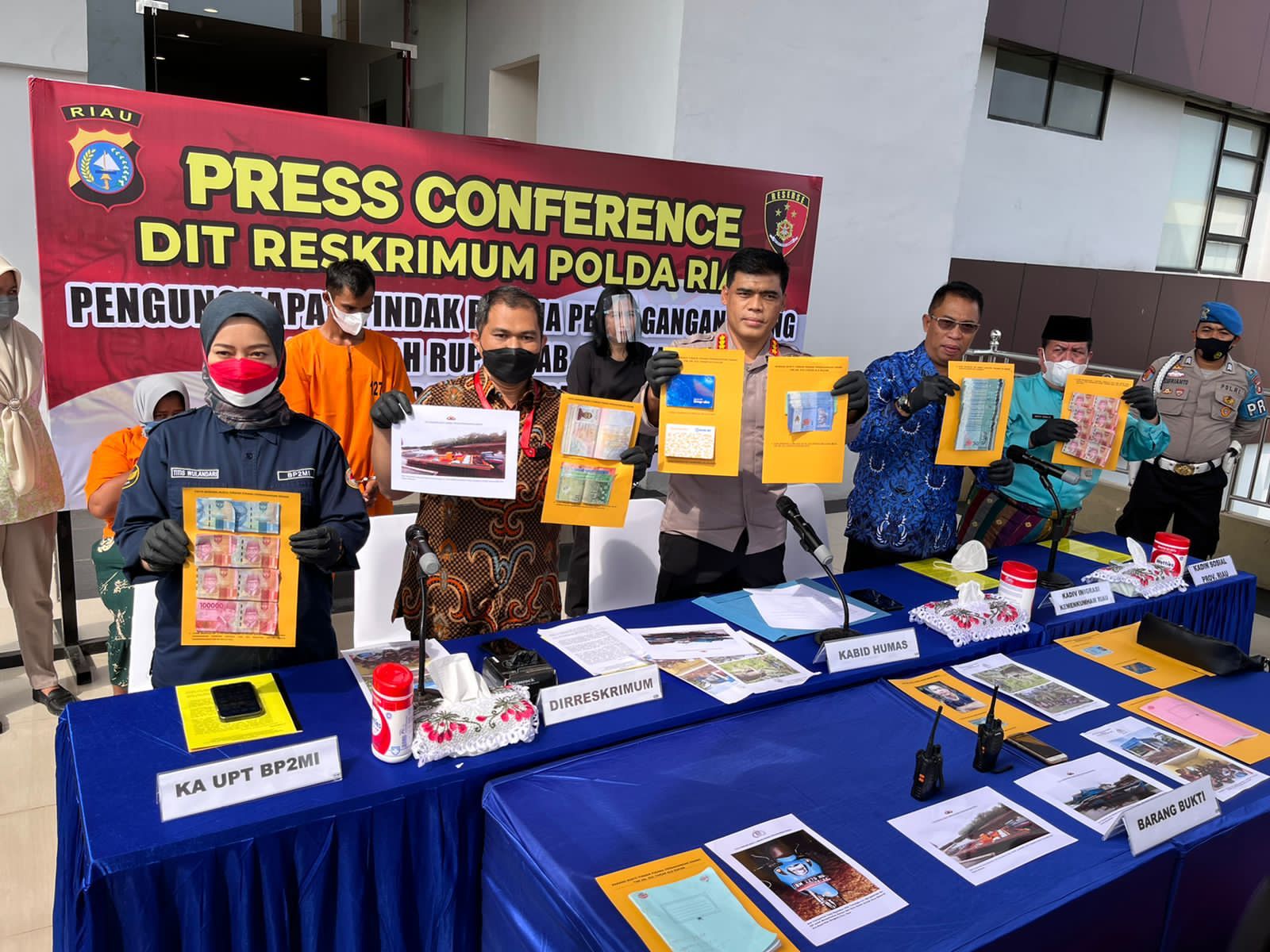 Polda Riau Ringkus 2 Pelaku Pengirim Pekerja Migran Ilegal ke Malaysia, 1 DPO