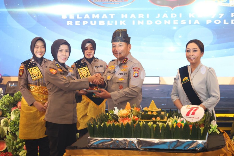Begini Pesan Penting Kapolda Riau Momen Syukuran Hari Jadi Polwan 2025