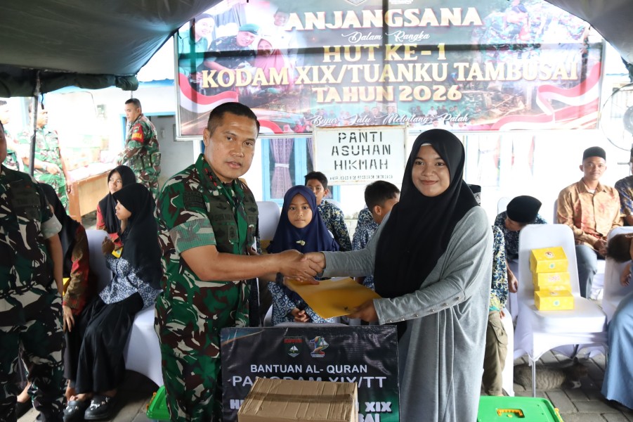 Tebar Kepedulian, Pangdam XIX Tuanku Tambusai Santuni Anak Panti pada HUT Ke-1 Kodam