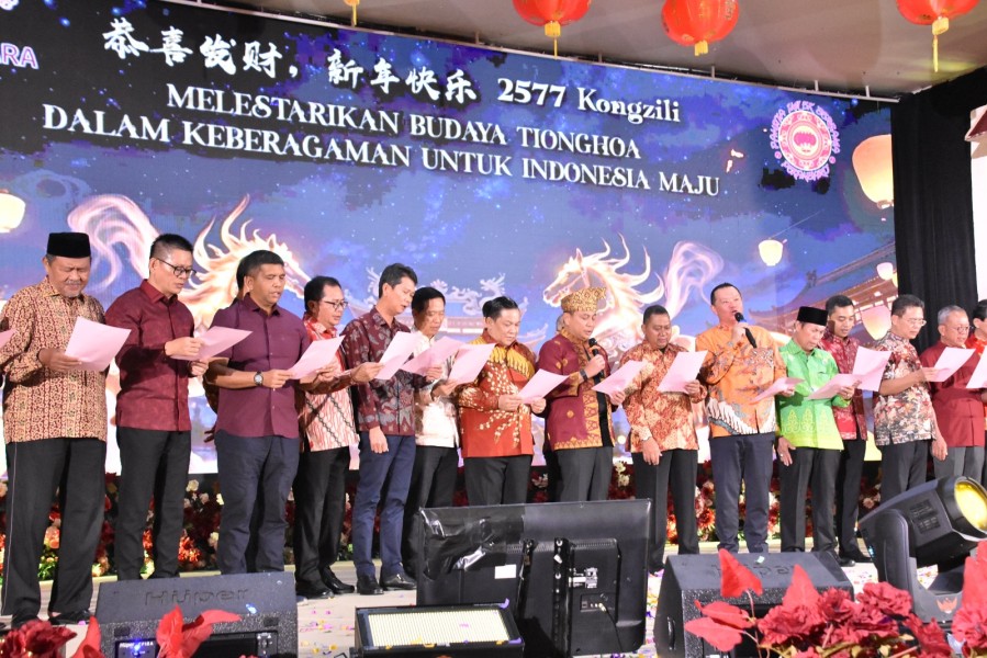 Danrem 031/WB Brigjen TNI Dr. Agustatius Sitepu.S.Sos.,M.Si.,M.Han. Hadiri Undangan Imlek, Teguhkan Komitmen Persaudaraan dengan Masyarakat Tionghoa Pekanbaru