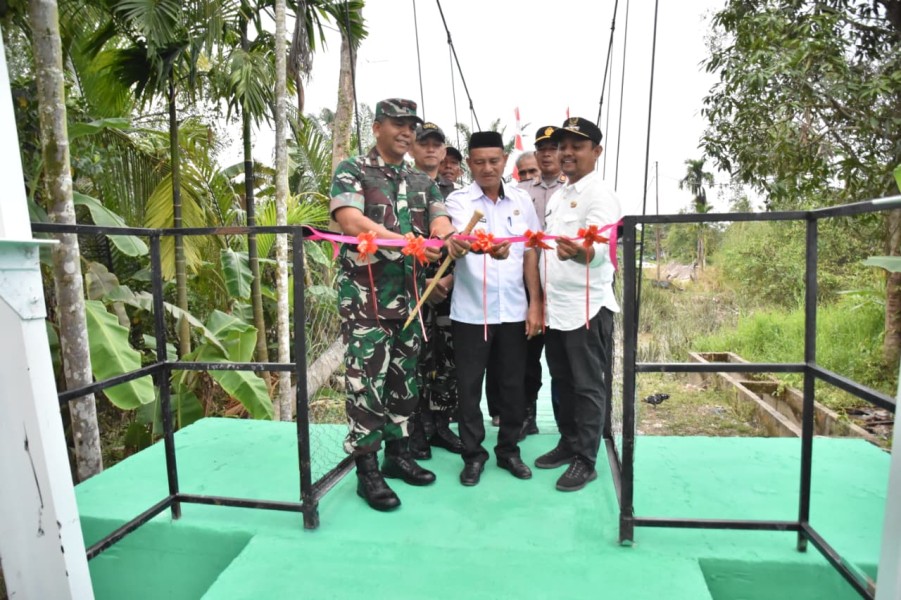Danrem 031/WB Tinjau Jembatan Perintis Garuda, Wujud Dukungan terhadap Pembangunan Infrastruktur di kabupaten Inhil