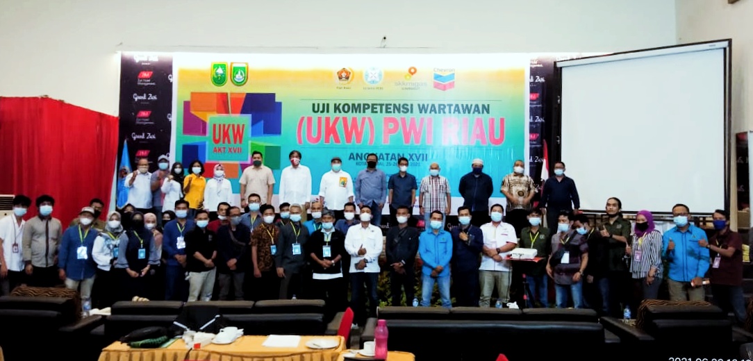 Ditutup Kepala SKK Migas, 11 Peserta UKW PWI Riau Dinyatakan tak Berkompeten