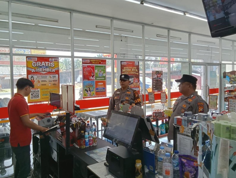 Polsek Bandar Sei Kijang Gelar Kegiatan Rutin Yang Ditingkatkan (KRYD) Toko Grosiran