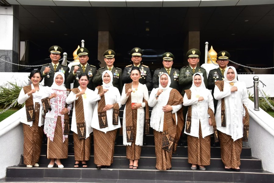 81 Tahun Mengabdi untuk Negeri, Danrem 031/WB Beserta Jajaran Ikuti Upacara HUT TNI