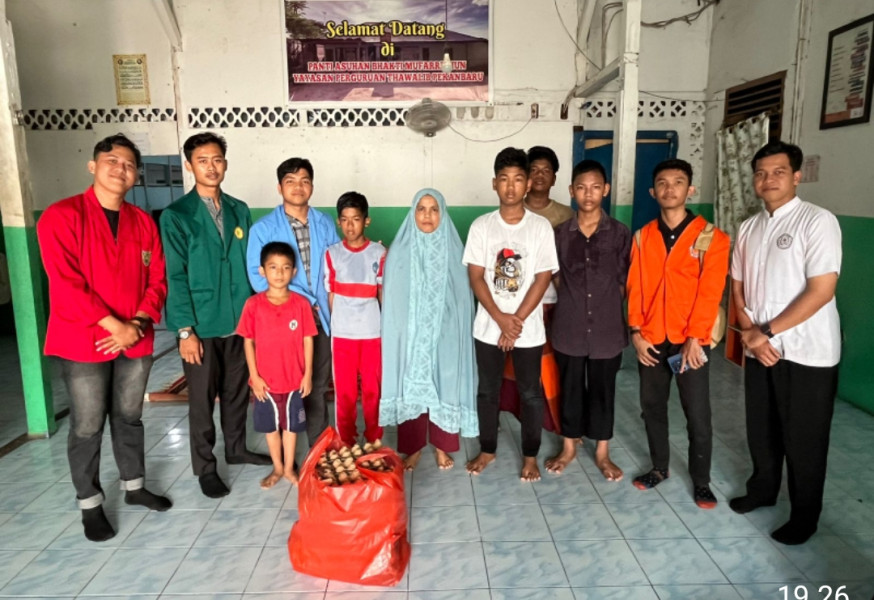 Peduli Jelang Ramadhan, Gabungan Mahasiswa di Pekanbaru Lakukan Baksos
