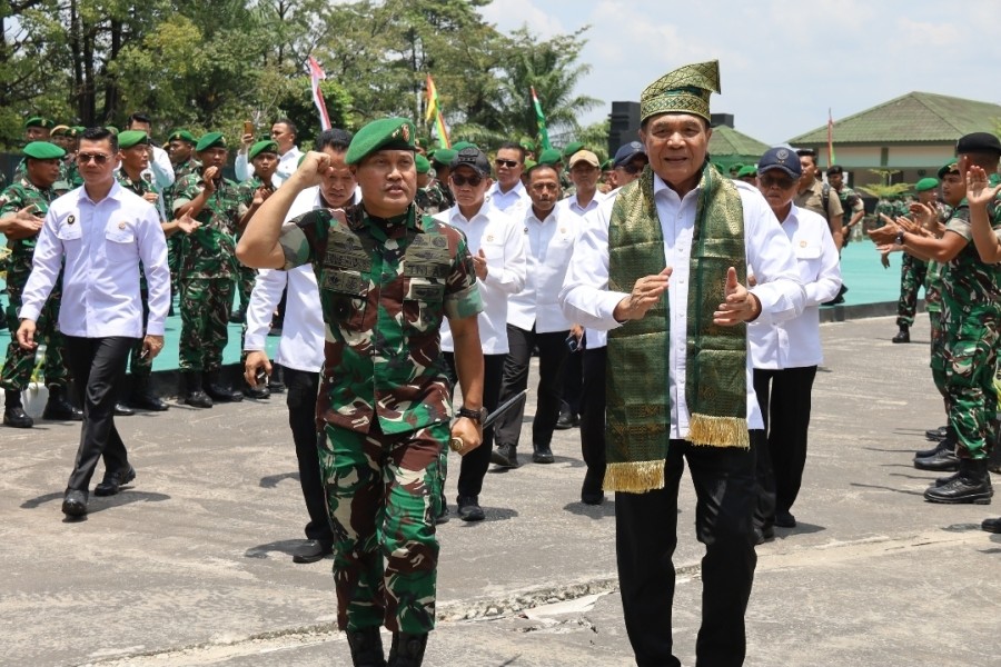 Menko Polkam Berikan Pengarahan kepada Prajurit Kodam XIX/Tuanku Tambusai