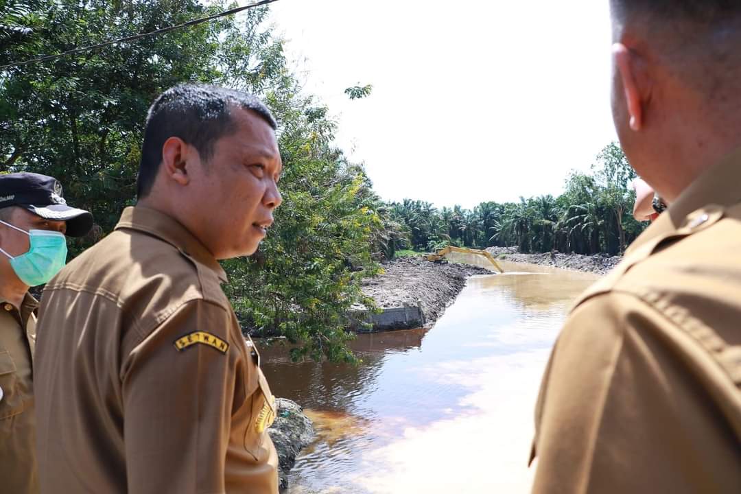 Awal Menjabat Sebagai Pj Walikota Pekanbaru, Muflihun Terima Laporan 121 Titik Banjir