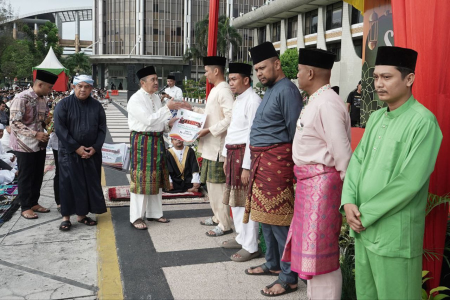 Kecamatan Lima Puluh Juara 1 Festival Lampu Colok Se Provinsi Riau