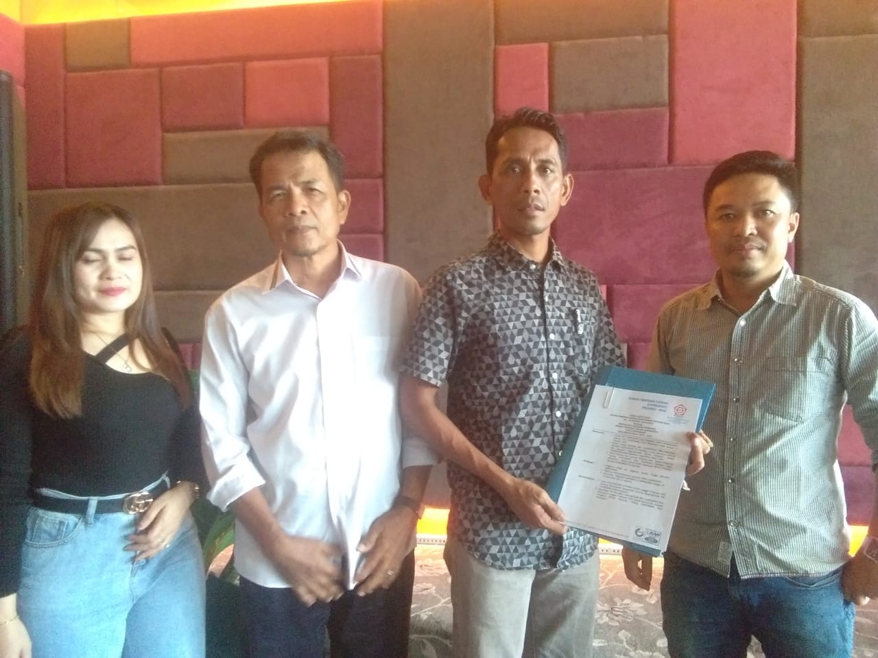 Indra SY, SH Terima SK DPC Gapeksindo Kota Pekanbaru