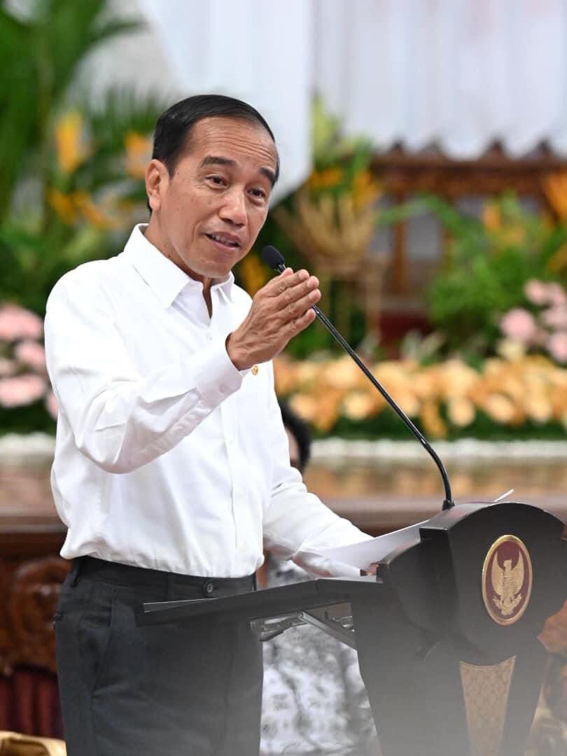 Presiden Jokowi Serahkan 1.5 Juta Sertifikat Hak Atas Tanah
